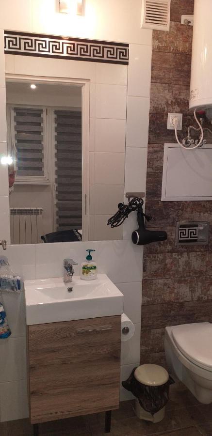 Apartamenty Centrum Mala Dwojeczka Blekitna Panoramiczna Balkonem Promenada Kielce Exterior photo